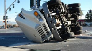 When Should I Hire an Attorney After a Truck Accident?